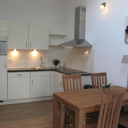 Newhouse Logies Apartment Zevenhoven